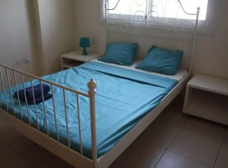 Capella * Lárnaca